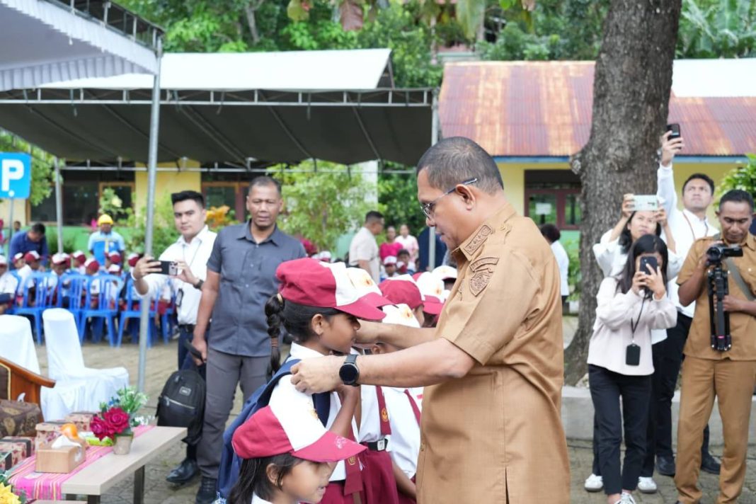 Aksi Peduli Sekolah di Nusa Tenggara Timur