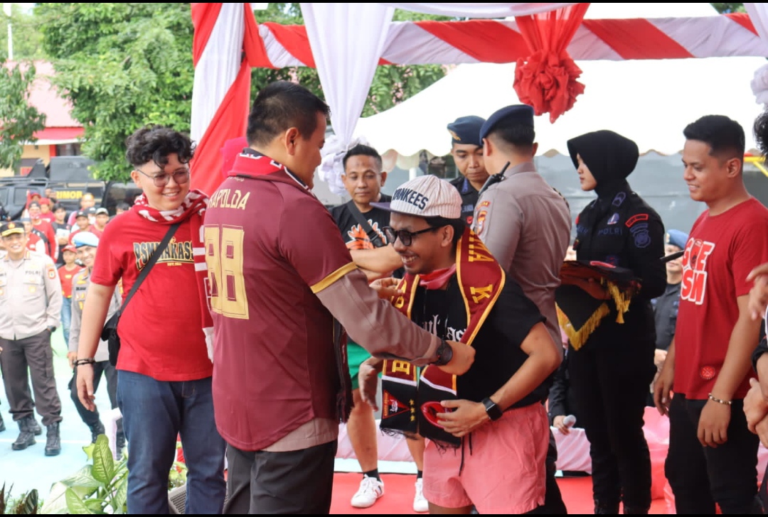 Kapolda Sulsel Sampaikan Pesan Damai di Liga 1 PSM Vs Borneo Fc 