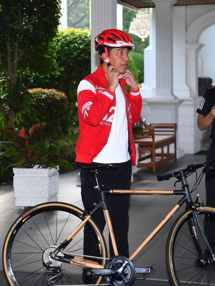 Saat Presiden Jokowi Bersepeda di Kawasan CFD Sudirman-Thamrin Mei 2023