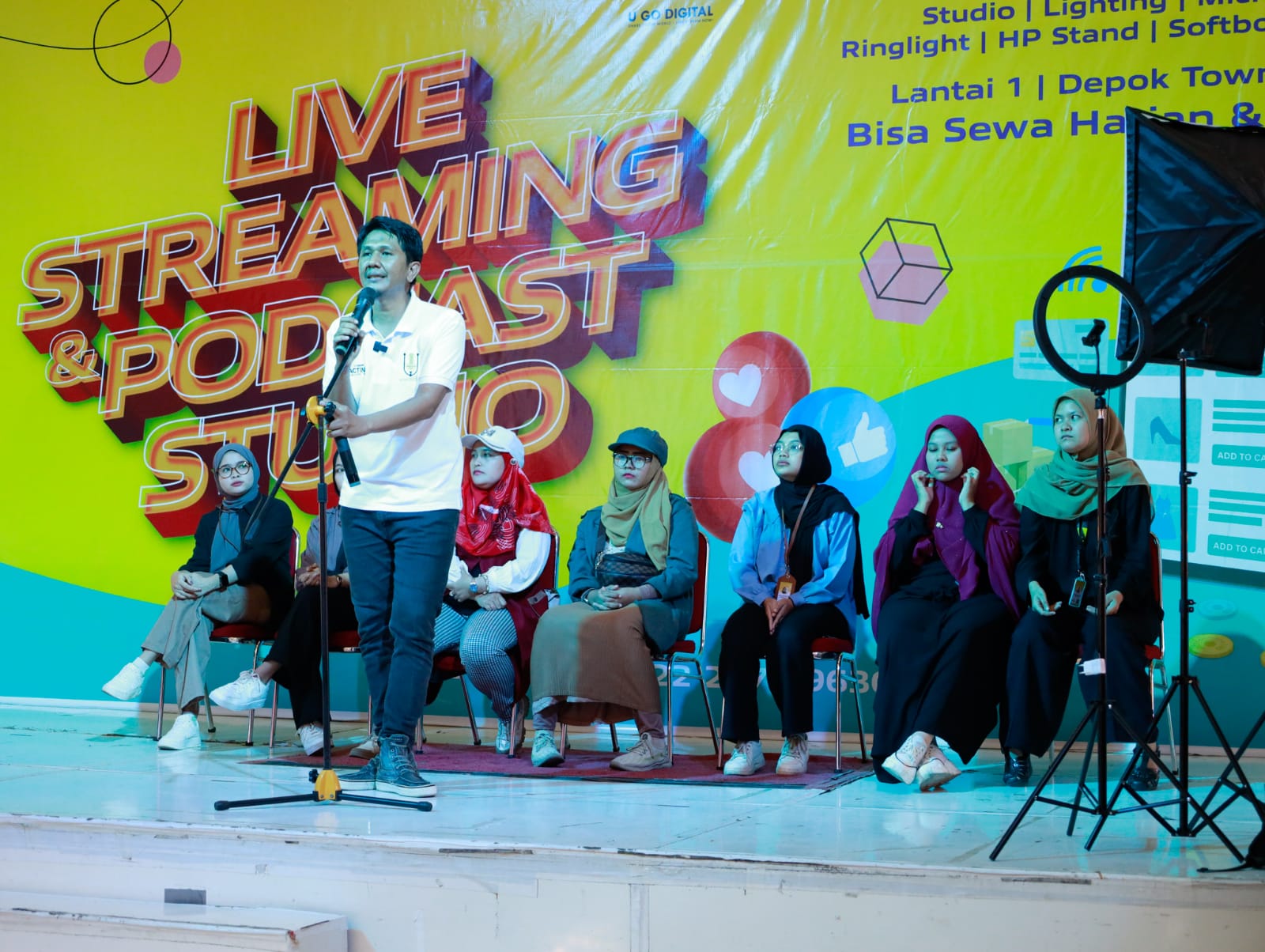 Studio Live Streaming UGD, Solusi Inovatif Bagi UMKM Tingkatkan Omset 2023