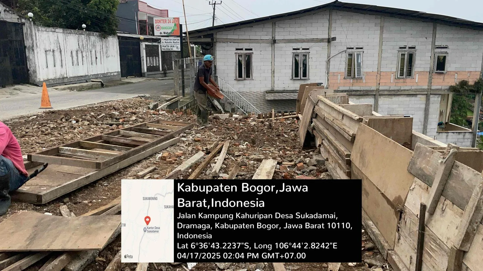 M. Hasani, ST, Sekretaris Komisi III DPRD Kabupaten Bogor, Tinjau Lokasi Proyek TPT Mangkrak di Desa Sukadamai