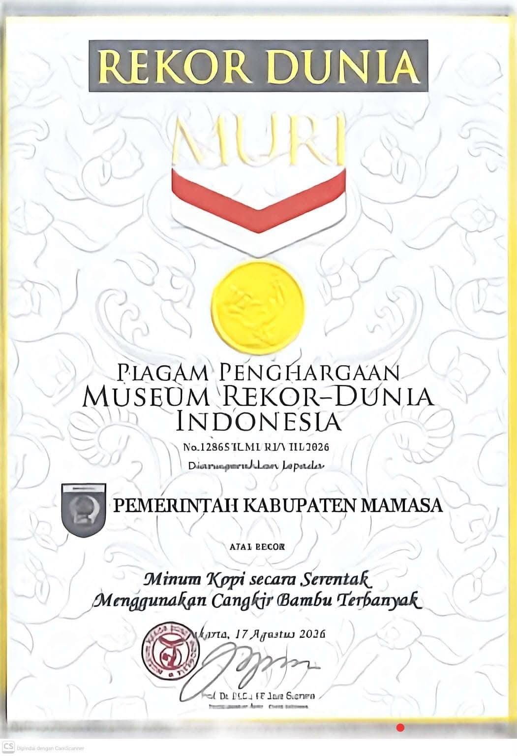 Masyarakat Mamasa Pecahkan Rekor Dunia Minum Kopi Pakai Cangkir Bambu 2026