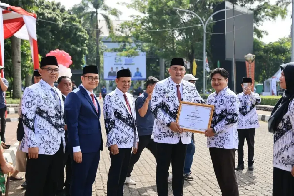 Bupati Bogor Rudy Susmanto Apresiasi Insan Guru