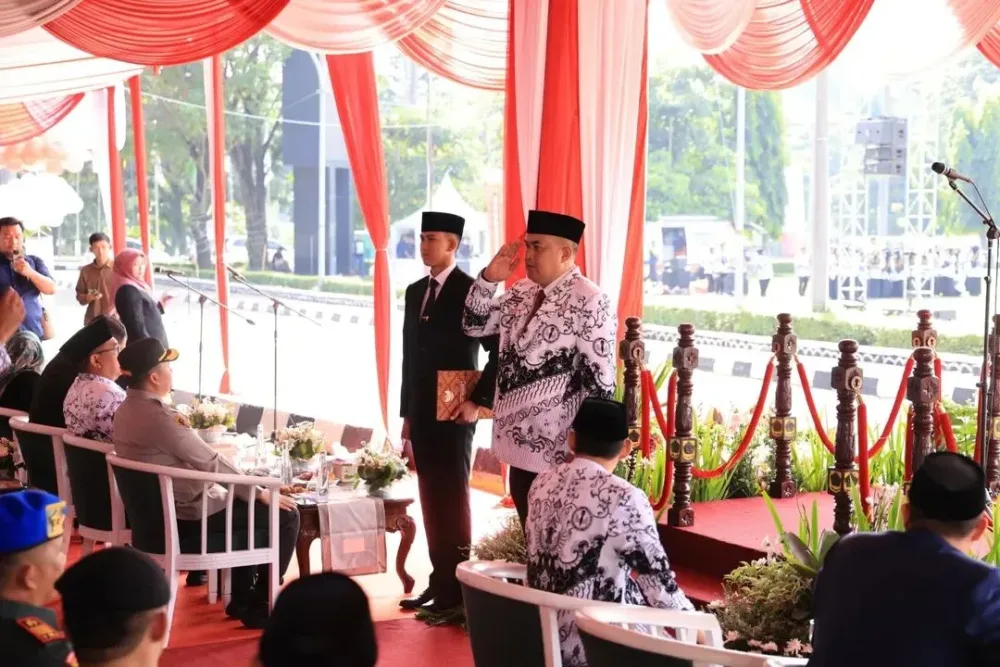 Bupati Bogor Rudy Susmanto Apresiasi Insan Guru
