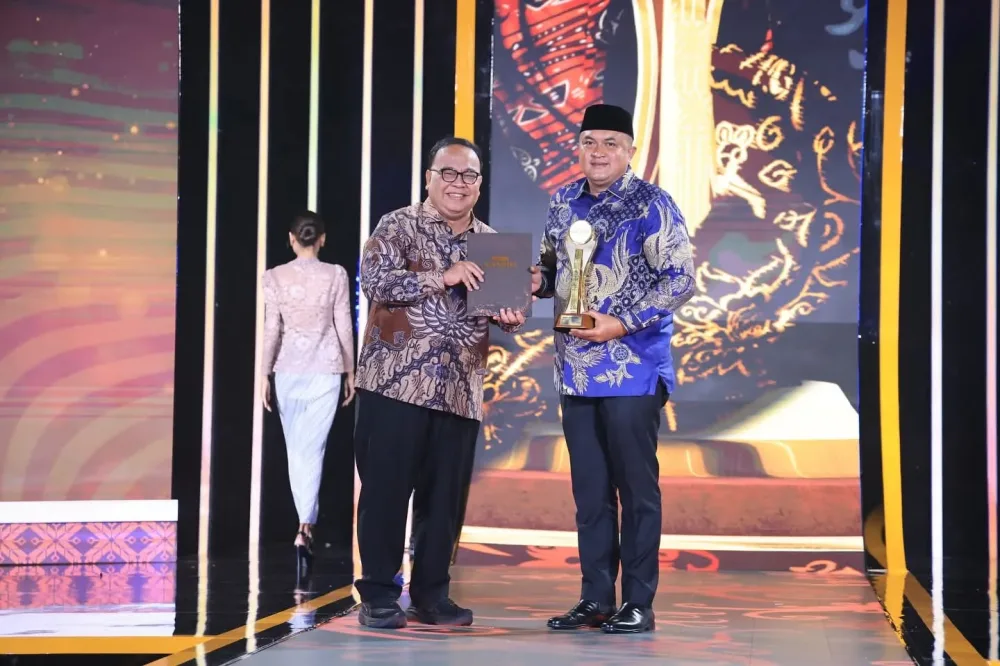 Bupati Bogor Raih Nominasi Tokoh Penggerak Ekonomi Budaya