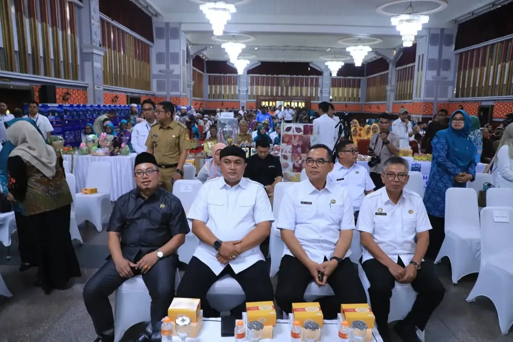 Bupati Bogor Bangga Desa Gunung Putri Masuk Lima Besar Jabar