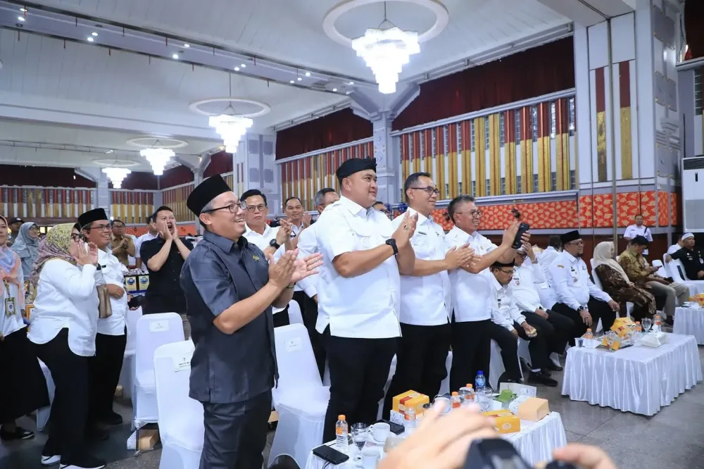 Bupati Bogor Bangga Desa Gunung Putri Masuk Lima Besar Jabar