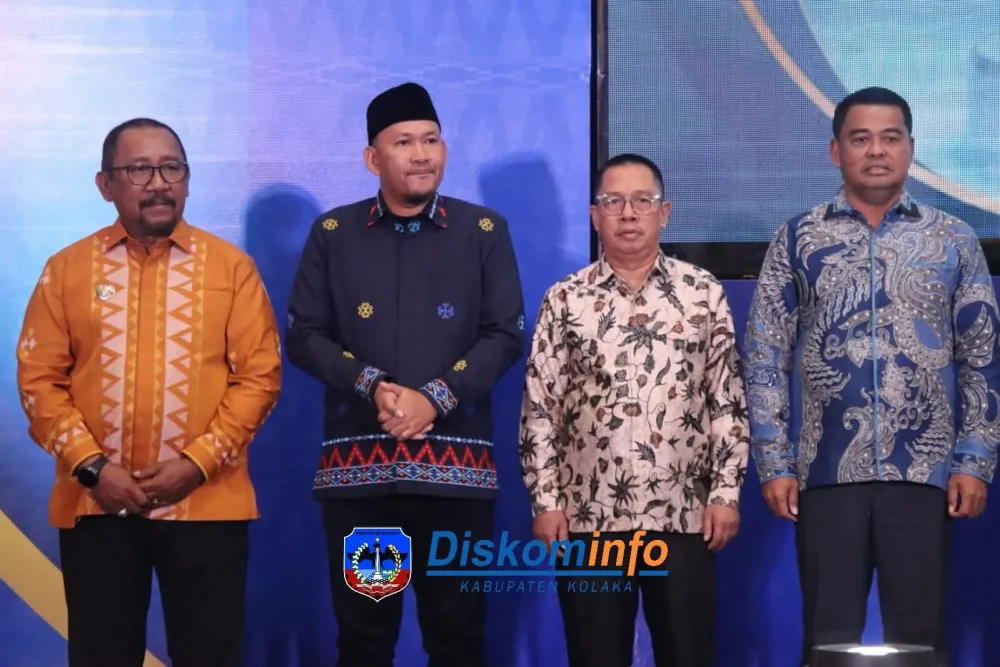 Kabupaten Kolaka Raih Predikat Informatif pada Penganugerahan Keterbukaan Informasi Publik 2025
