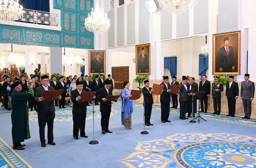 Presiden Prabowo Lantik 6 Dubes RI dan Sahkan 7 Anggota KY