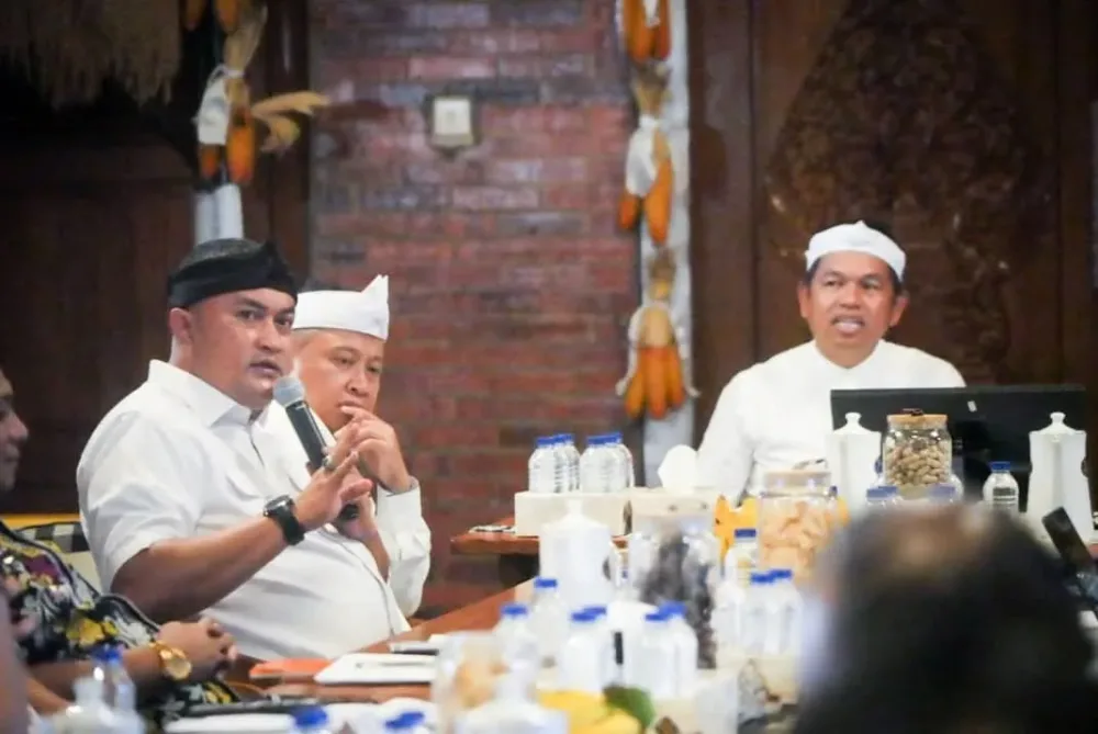 Bupati Bogor Hadiri Rapat Bersama Kepala Daerah se-Jawa Barat dan Teken MoU Pembangunan Underpass Citayam–Bojonggede