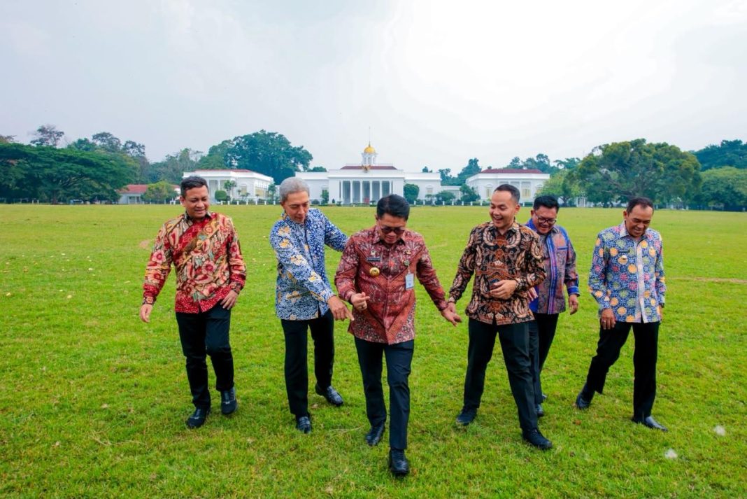 Wali Kota peserta Mayor’s Talk menikmati kesejukan Kota Bogor