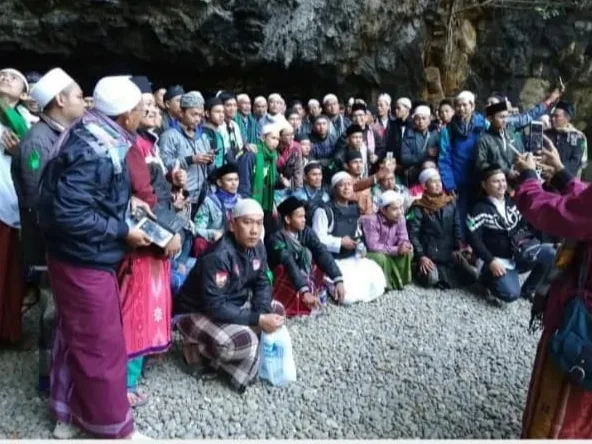 Kisah Inspiratif: Dari Anak Jalanan hingga Pengobat Spiritual: Hijrah Raden Budi Menembus Dari Bogor hingga Mancanegara
