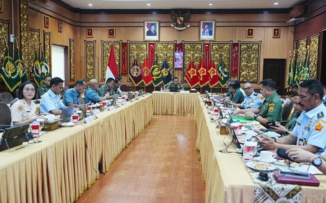 Sekjen Kemhan Pimpin Rapat Transisi Pengelolaan TMP sebagai Sarana Edukasi Sejarah dan Nilai Bela Negara 2026