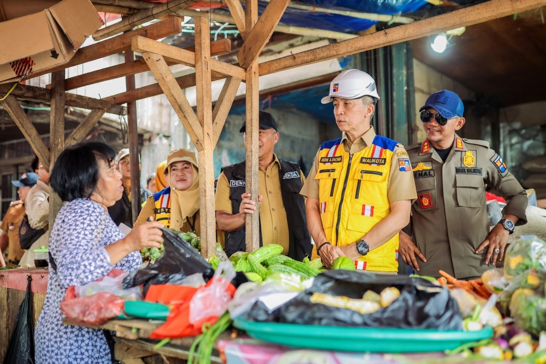 Pembangunan JPO dan relokasi PKL Jalan MA Salmun