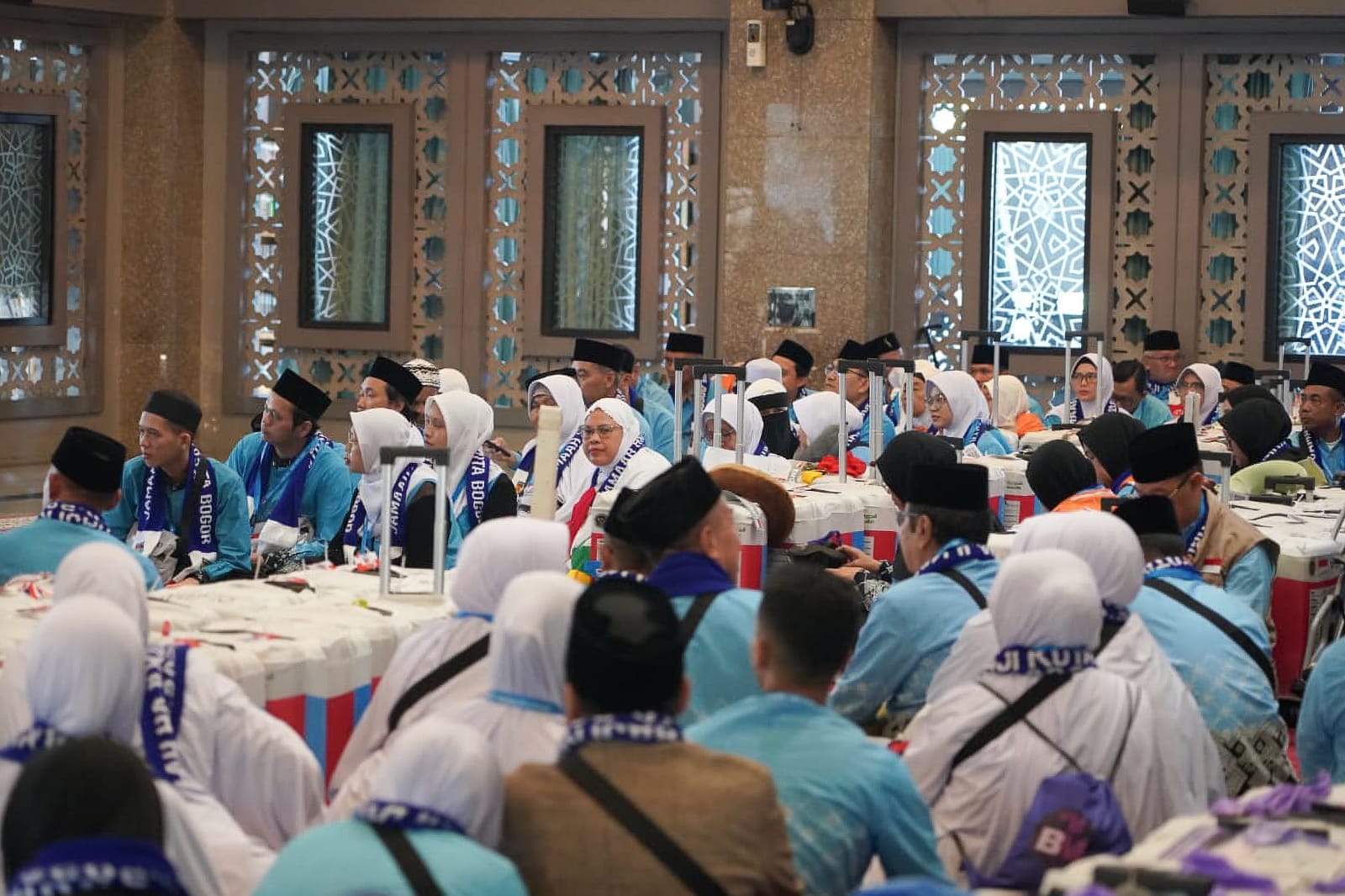 Lepas Jamaah Haji, Ketua DPRD Kota Bogor Titip Doa untuk Kesejahteraan Warga 2026