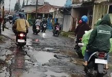 Warga Soroti Jalan KH Abdul Hamid yang Kembali Rusak 2026 Warga Soroti Jalan KH Abdul Hamid yang Kembali Rusak 2026