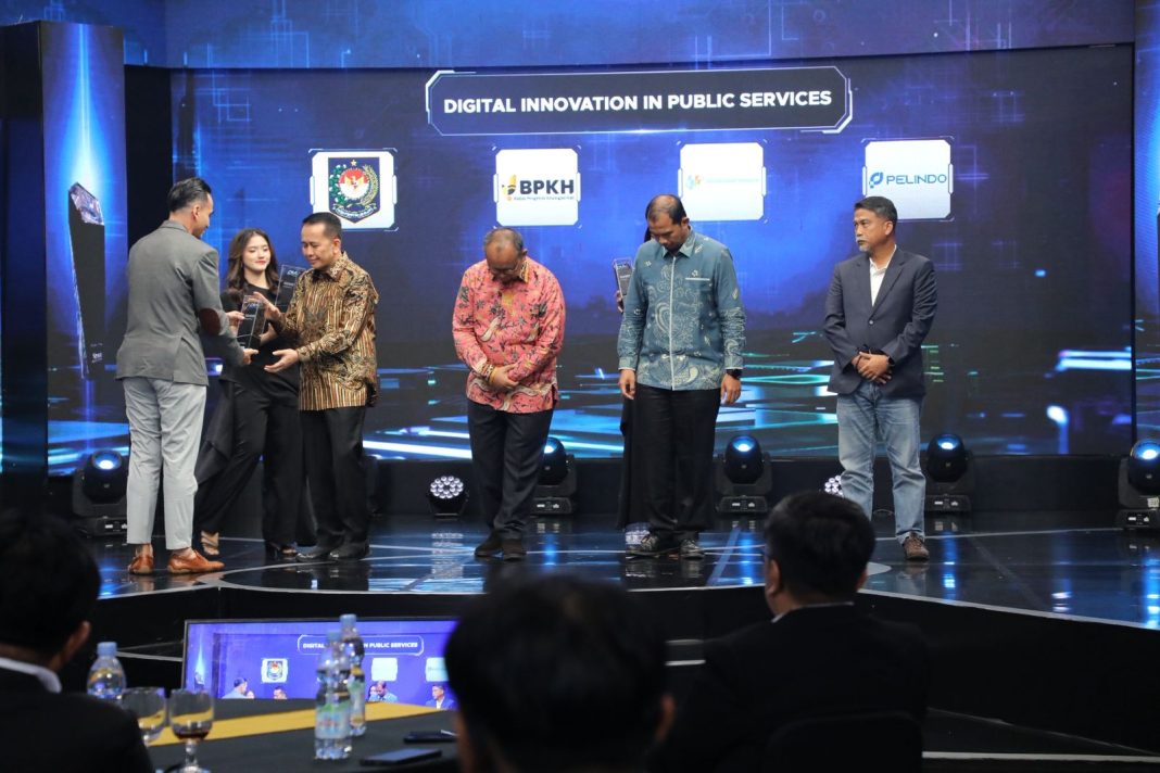Dirjen Keuangan Daerah Agus Fatoni Terima Penghargaan Digital Innovation Award 2026