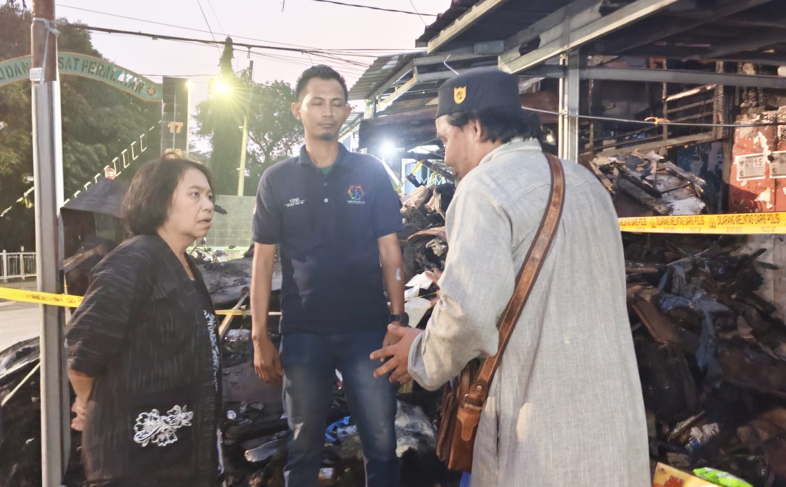 Tiga Orang Tewas dalam Kebakaran Pulogadung, Josephine Simanjuntak Turun Langsung ke Lokasi