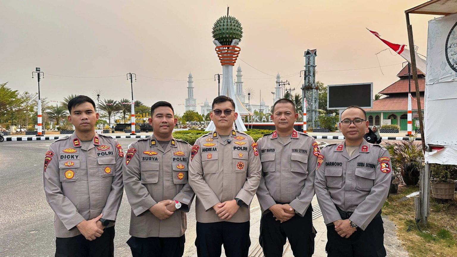 Tim Gabungan Kepolisian Sosialisasi Pencegahan Karhutla Door to Door di Kayong Utara 2026