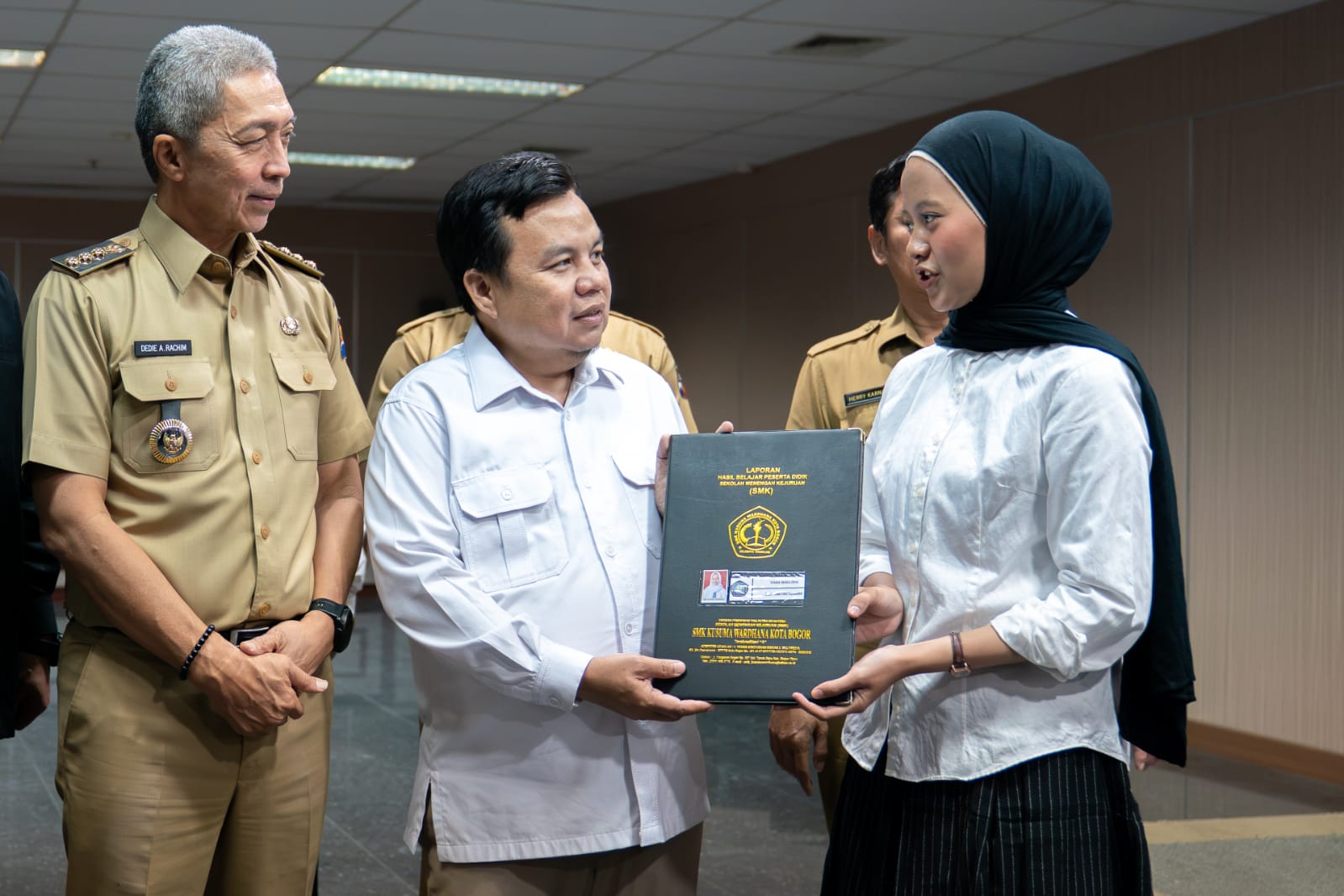 Tebus Ijazah, DPRD dan Pemkot Bogor Bantu Ratusan Siswa 2026
