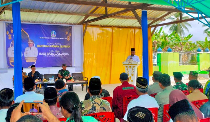 Bupati Yunus Wonda Pastikan 75 Masjid di Jayapura Terima Hewan Kurban, Gereja Juga Dapat Perhatian Pemerintah