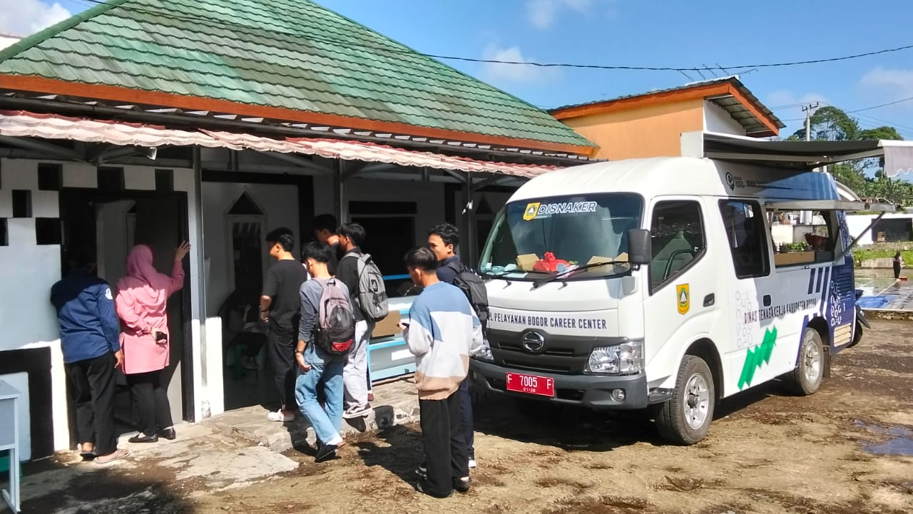 Disnaker Kabupaten Bogor Gencarkan Job Fair dan Goes to School 2026