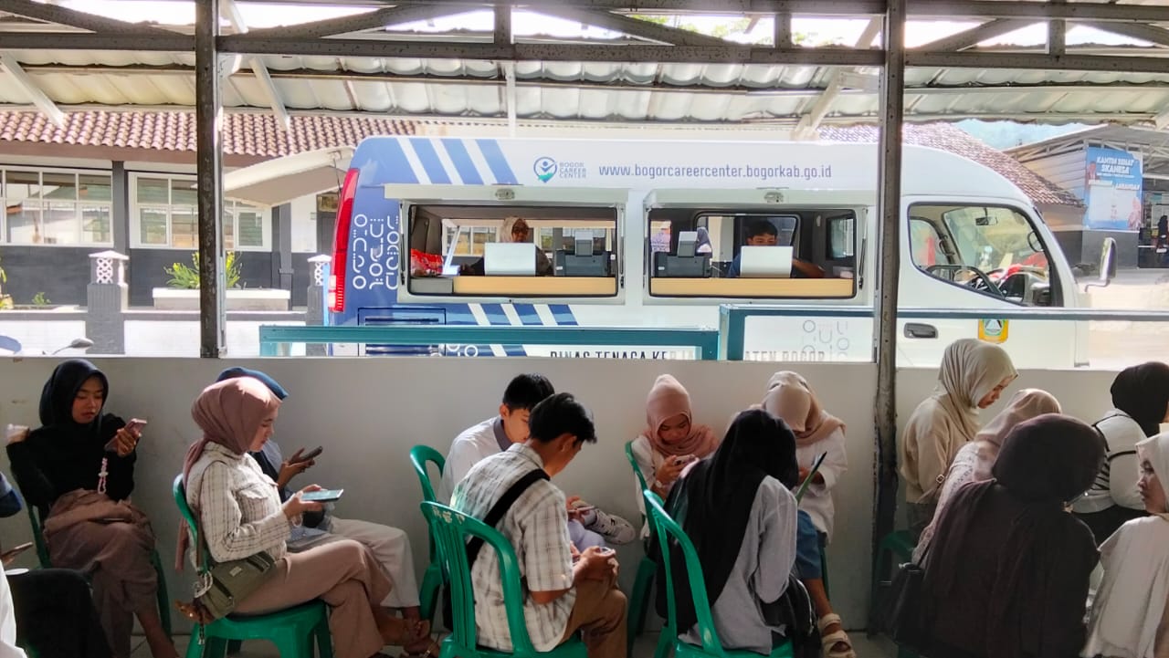 Disnaker Kabupaten Bogor Gencarkan Job Fair dan Goes to School 2026