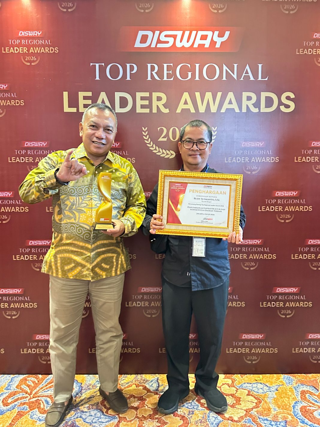 Rudy Susmanto Raih Disway Award Infrastruktur Terbaik 2026