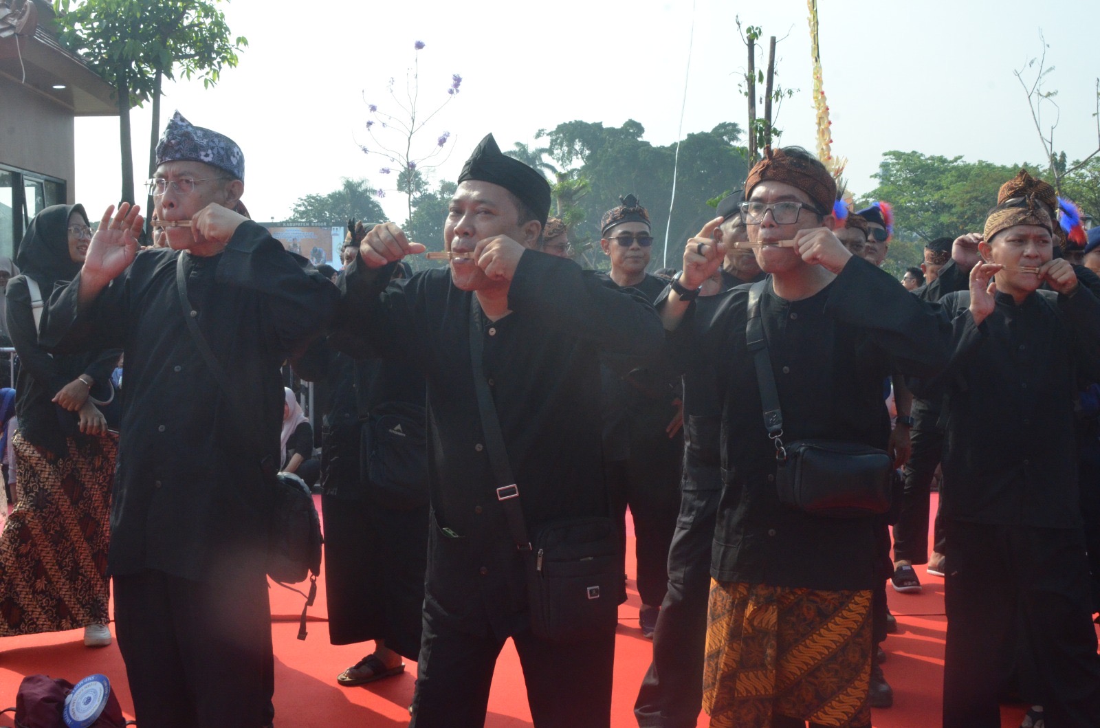 Bupati Bogor Rudy Susmanto Persembahkan Dua Rekor MURI di HJB 544