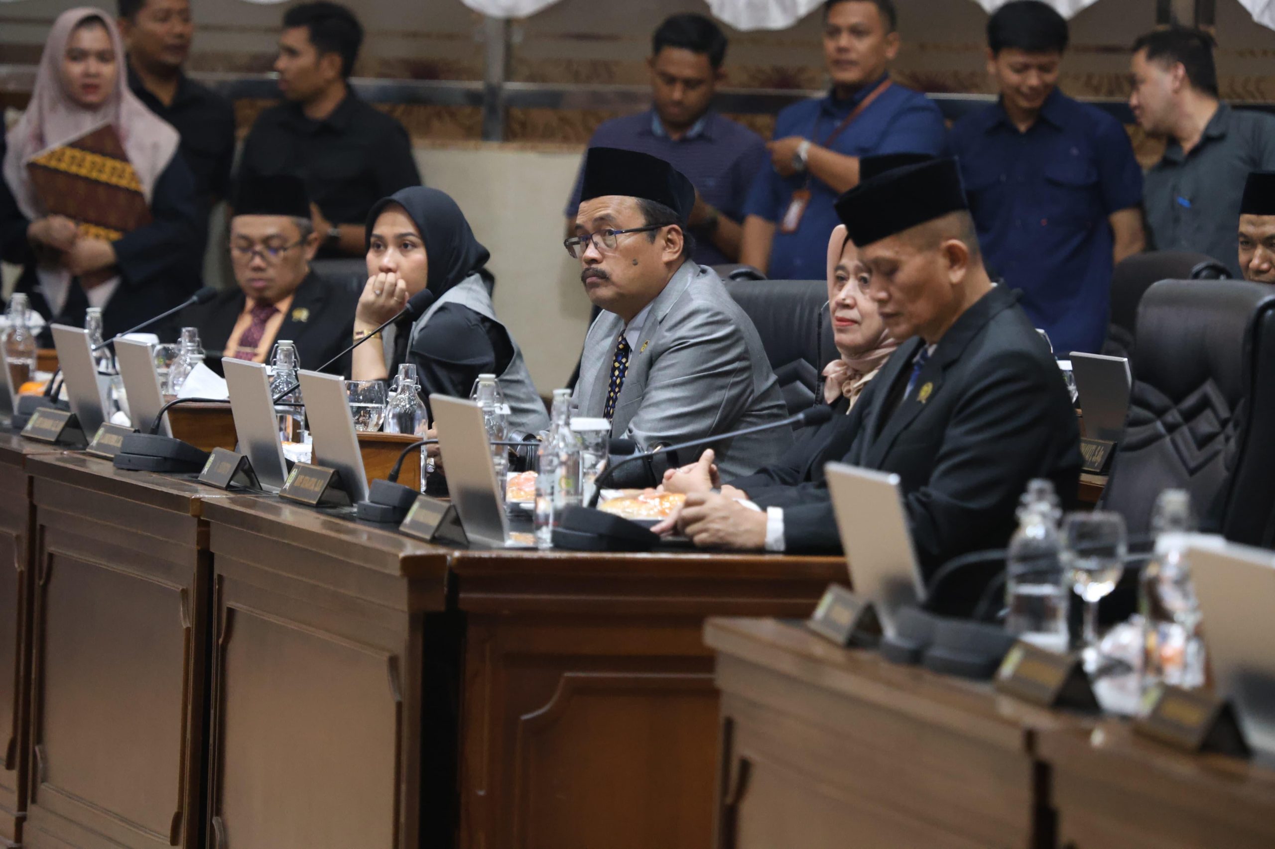 Ketua DPRD Kabupaten Bogor Pimpin Paripurna Raperda APBD 2025
