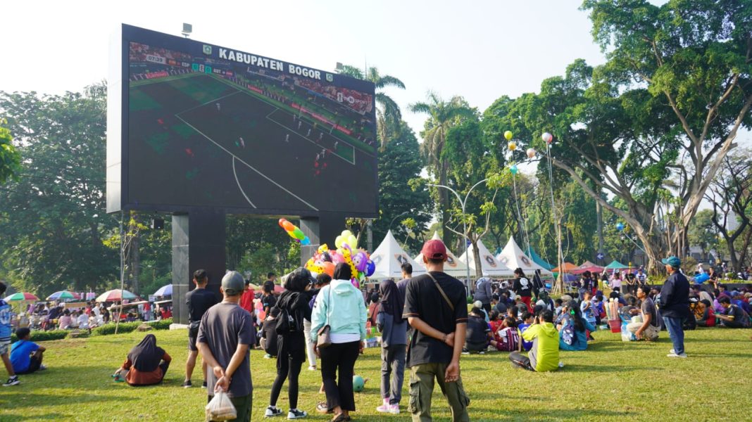 Bupati Bogor Hadirkan Nobar Piala Dunia, UMKM Ikut Tumbuh 2026