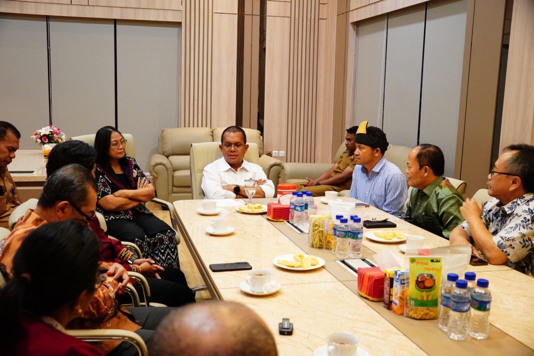 Kemendikdasmen dan Gubernur NTT Perkuat Gerakan Jam Belajar, Budaya Literasi Keluarga Kian Menguat di Nusa Tenggara Timur 2026