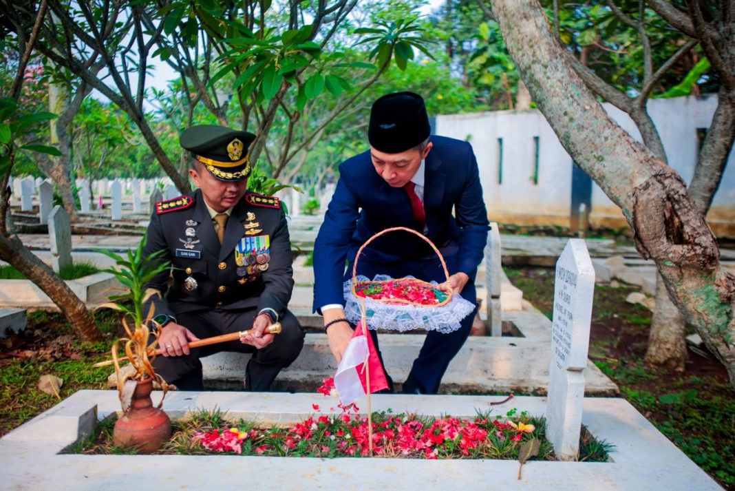 Tabur Bunga dalam Ziarah Nasional Tingkat Kota Bogor