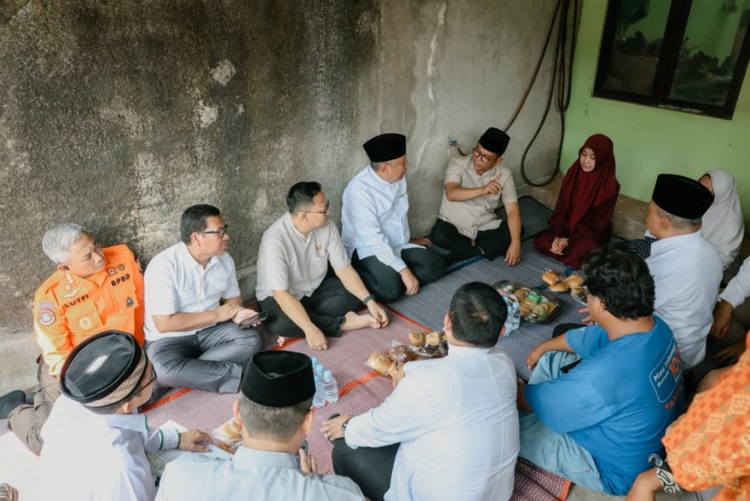 Jurnalis Hilang Selat Sunda - Gubernur Banten memberikan dukungan kepada keluarga jurnalis hilang di Selat Sunda