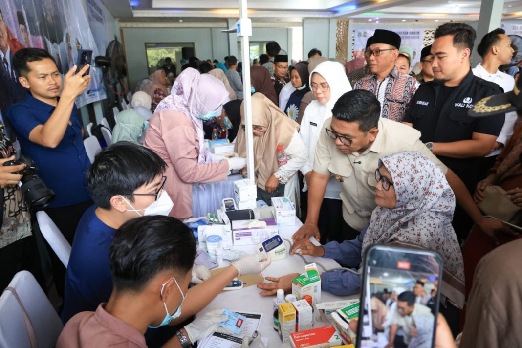 Cek kesehatan gratis dalam berita Gubernur Banten