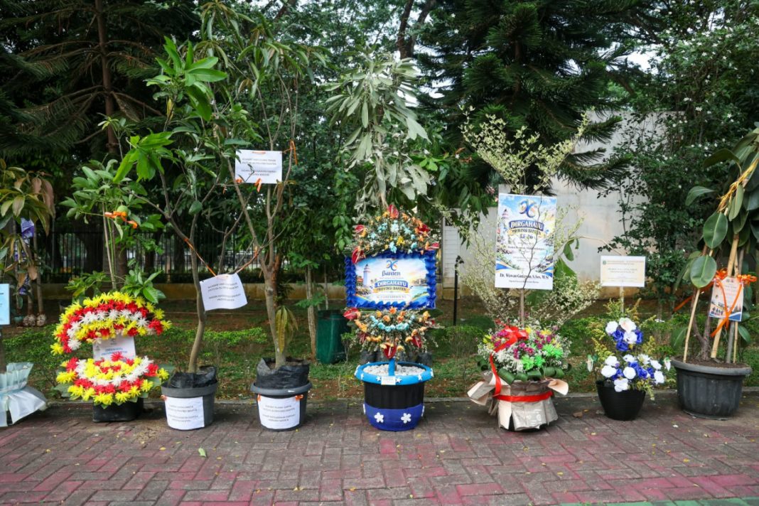 Tanaman Banten pada peringatan HUT ke-26