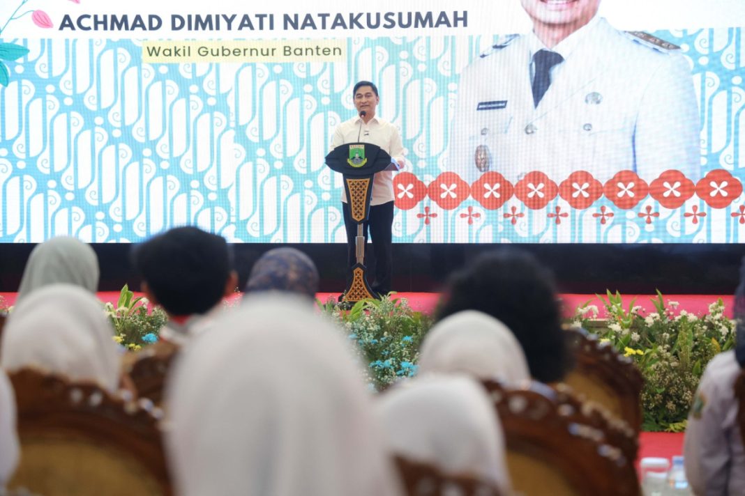 Gambar terkait kemajuan wisata di Banten