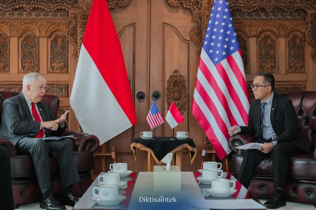 Kemdiktisaintek Perkuat Kemitraan Global Strategis untuk Akselerasi Talenta Unggul, dan Industri Teknologi Tinggi 2026