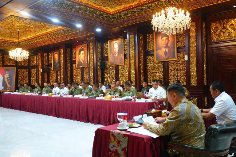 Kemenhan Perkuat Transparansi, Sekjen Kemhan Pimpin Exit Meeting Pemeriksaan BPK RI Tahun 2025