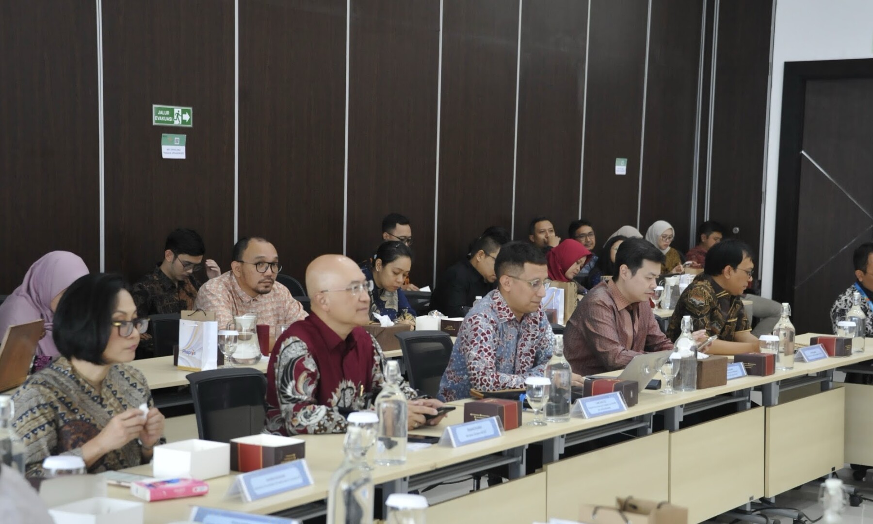 Kementerian Luar Negeri Republik Indonesia Perkuat Diplomasi Kesehatan melalui Kolaborasi dengan Holding BUMN Farmasi 2026