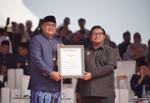 Bupati Bogor Rudy Susmanto Persembahkan Dua Rekor MURI di HJB 544 Bupati Bogor Rudy Susmanto Persembahkan Dua Rekor MURI di HJB 544