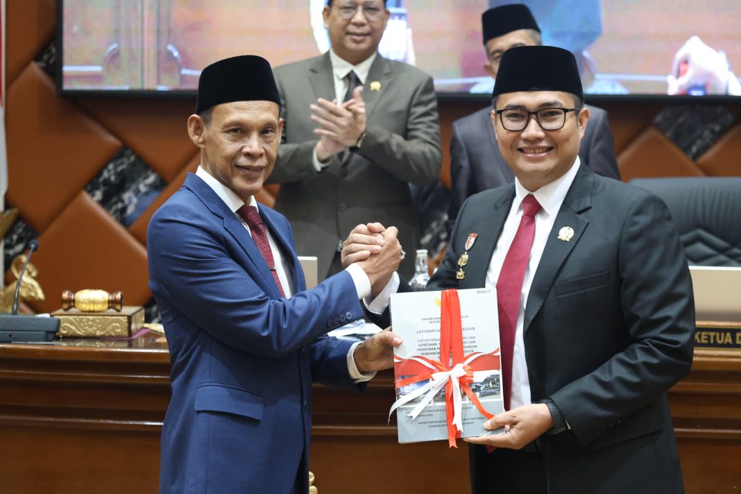 Ketua DPRD Kabupaten Bogor Pimpin Paripurna Raperda APBD 2025