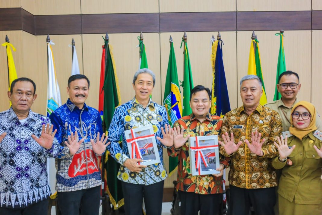 Dedie Rachim Antar Kota Bogor Raih WTP ke-10 Berturut-Turut